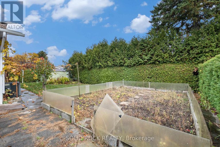 29029576/7-conover-street/manordale/ottawa/ontario/K2G0Z2_28