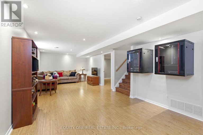 29093360/17-savage-drive/stittsville-central/ottawa/ontario/K2S1B9_36