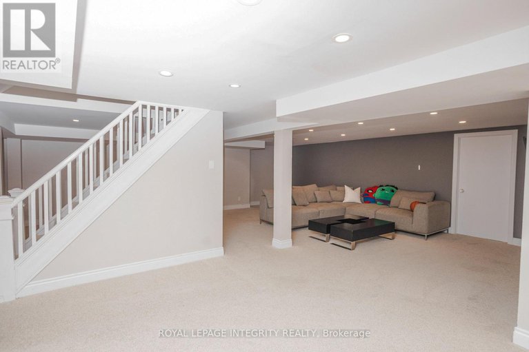 28979625/1055-plante-drive/hunt-clubwestern-community/ottawa/ontario/K1V9E5_28