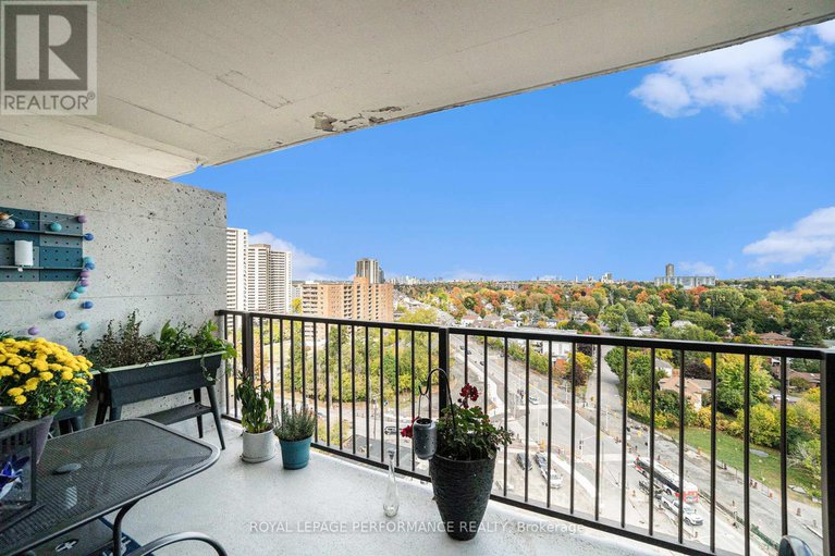 28976196/1508-1195-richmond-road/woodroffe/ottawa/ontario/K2B8E4_11