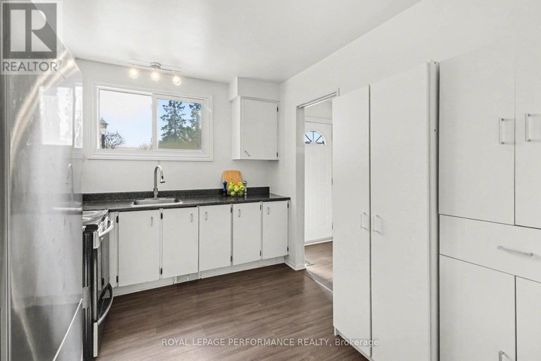 29560540/307-1441-palmerston-drive/carson-grove/ottawa/ontario/K1J8N9_12