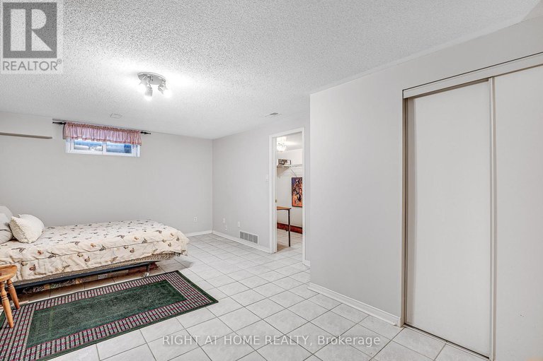28280070/1179-whiterock-street/carson-grove/ottawa/ontario/K1J1B2_34