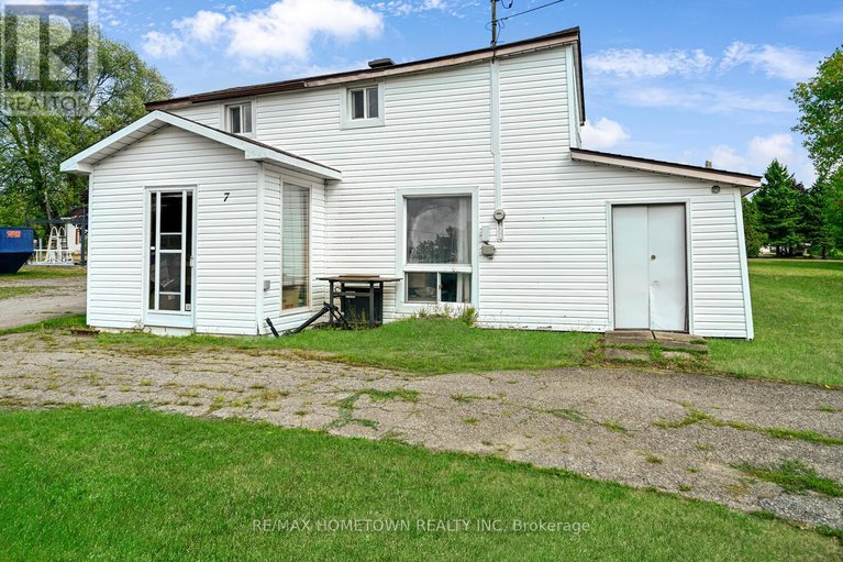 28843870/9-and-7-richmond-street/augusta-twp/augusta/ontario/K0E1P0_33