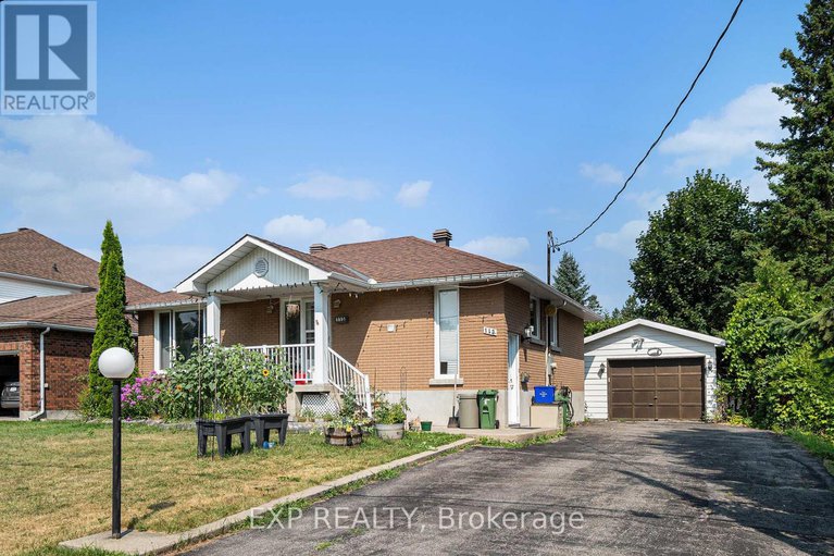 28707201/113-ridgefield-crescent/arbeatha-park/ottawa/ontario/K2H6T4_2