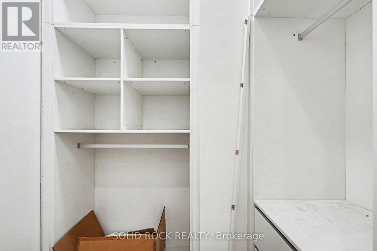 29669968/838-alpine-avenue/queensway-terrace-north/ottawa/ontario/K2B5R6_22