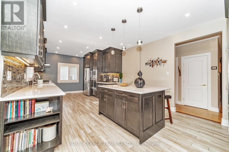 27979438/1426-spartan-grove-street/greely/ottawa/ontario/K4P1R6_7
