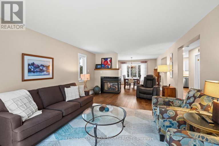 29274024/194-robertlee-drive/carp/ottawa/ontario/K0A1L0_7