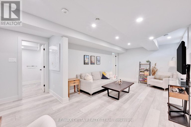 29202255/2556-gravelle-crescent/blackburn-hamlet/ottawa/ontario/K1B3A3_27