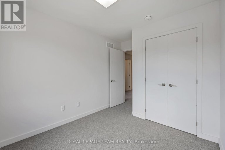 28811233/522-borbridge-avenue/riverside-southgloucester-glen/ottawa/ontario/K4M0H9_31