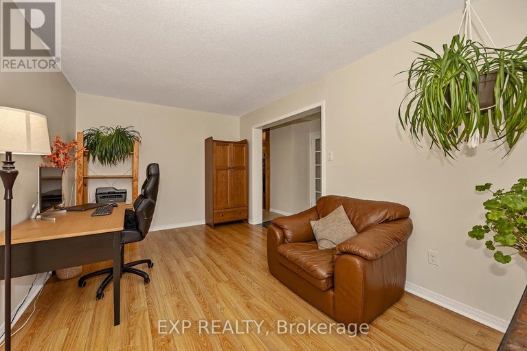 29607675/63-victor-street/stittsville-central/ottawa/ontario/K2S1H8_10