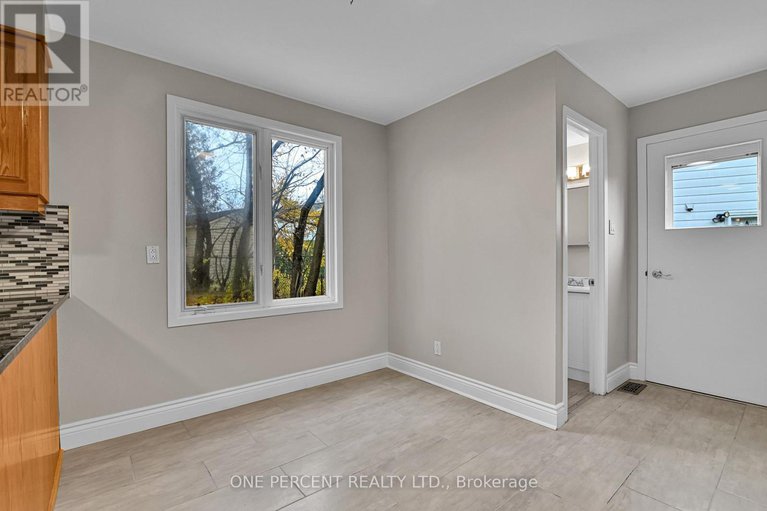 29436562/5-parkridge-crescent/blackburn-hamlet/ottawa/ontario/K1B3E6_12