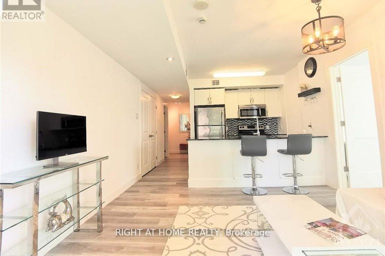 28785158/709-242-rideau-street/sandy-hill/ottawa/ontario/K1N0B7_10