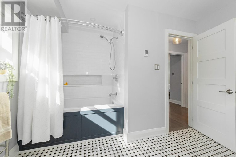 28886608/104-byron-avenue/ottawa-west/ottawa/ontario/K1Y3J2_23