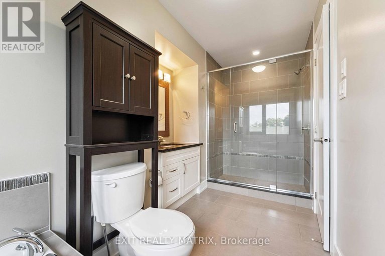 29542227/97-queen-mary-street/overbrookcastle-heights/ottawa/ontario/K1K1X6_23