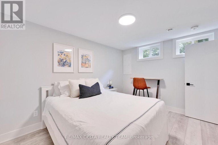 29202255/2556-gravelle-crescent/blackburn-hamlet/ottawa/ontario/K1B3A3_30