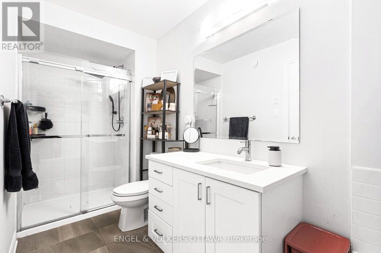 29589198/740-miikana-road/blossom-parkkemp-parkfindlay-creek/ottawa/ontario/K1X0H6_28