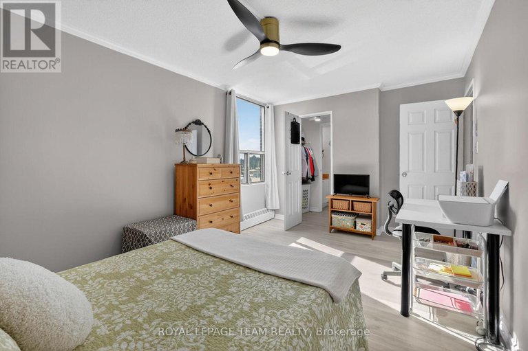 29403239/403-2400-virginia-dr-drive/urbandale-acres/ottawa/ontario/K1H8L3_22