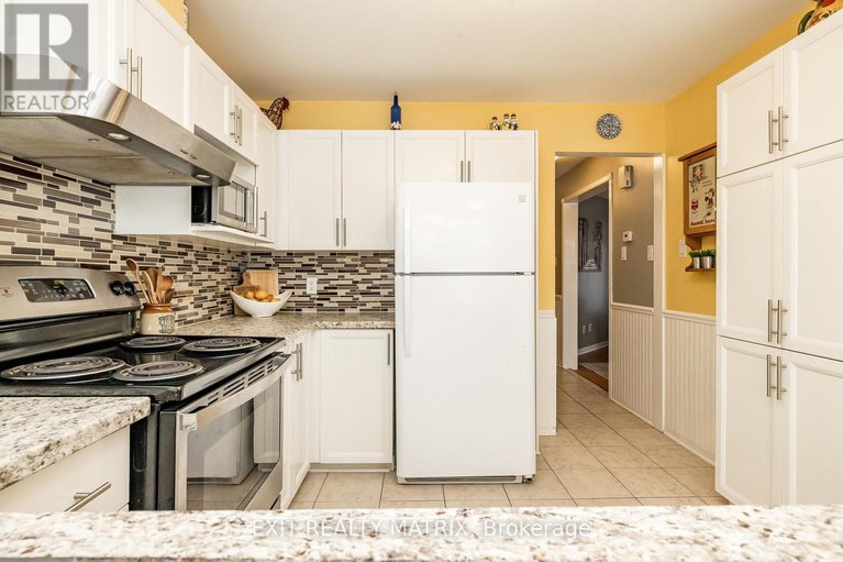 29134318/125-whalings-circle-n/stittsville-central/ottawa/ontario/K2S1S4_18