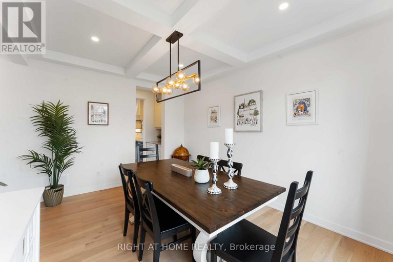 28377550/707-kirkham-crescent/btwn-franktown-rd-fallowfield-rd/ottawa/ontario/K0A2Z0_13