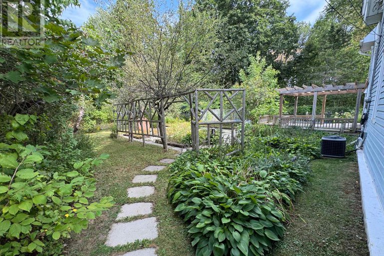 28826306/1022-bridge-street/manotick-east-to-manotick-station/ottawa/ontario/K4M1K4_4