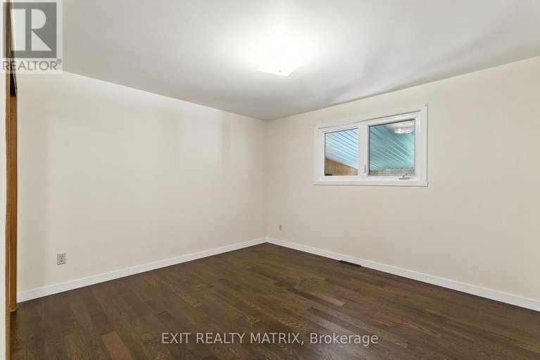 28718772/26-farmers-avenue/vankleek-hill/champlain/ontario/K0B1R0_22