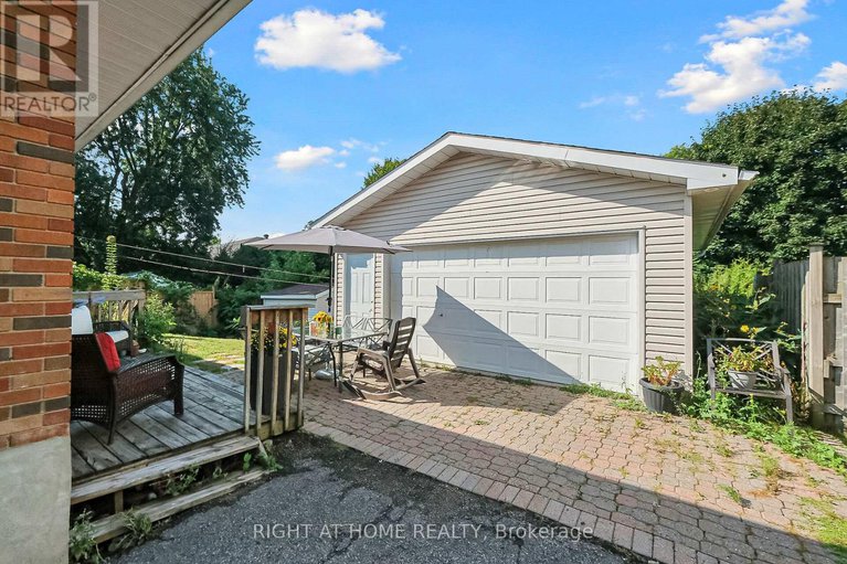 28854766/205-withrow-avenue/meadowlandsst-claire-gardens/ottawa/ontario/K2G2J8_7