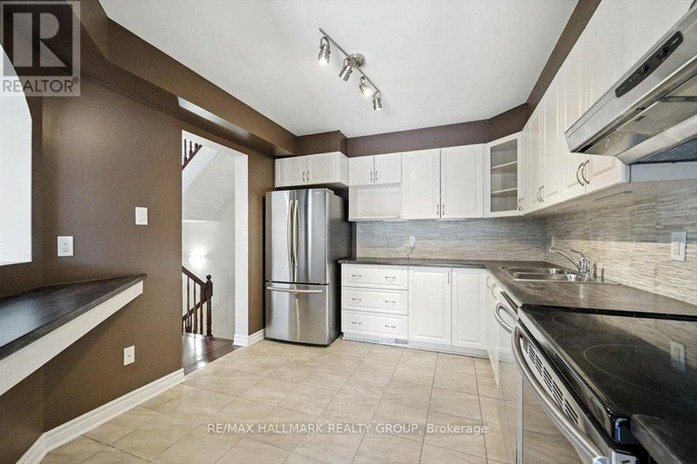 28627060/370-gerry-lalonde-drive/avalon-west/ottawa/ontario/K4A0Y3_8