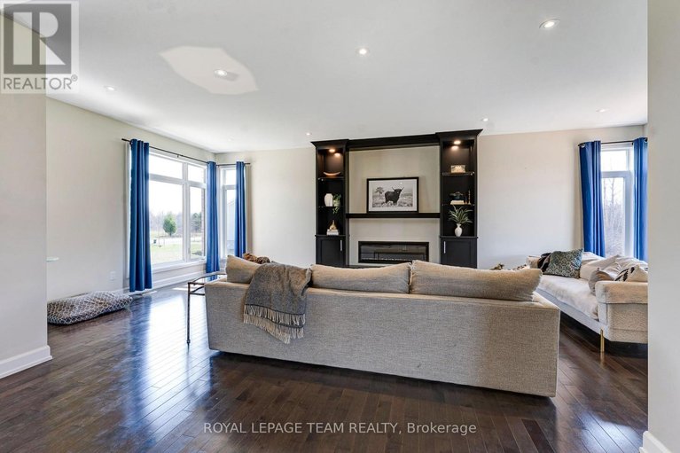 29666456/114-smith-road/north-grenville-twp-kemptville-south/north-grenville/ontario/K0G1T0_8