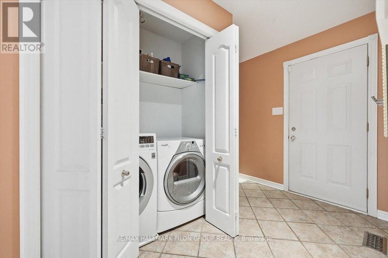 29249194/1147-fieldown-street/cumberland-ridge/ottawa/ontario/K4C1R7_17