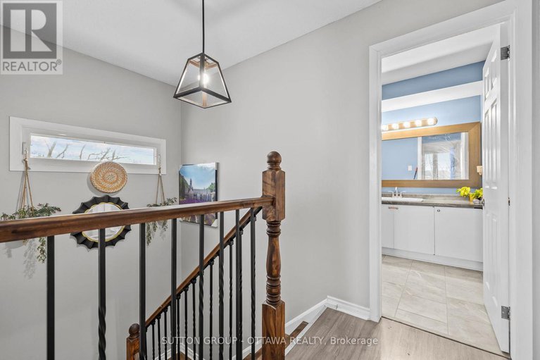 28368697/35-jackson-court/beaverbrook/ottawa/ontario/K2K1B6_21