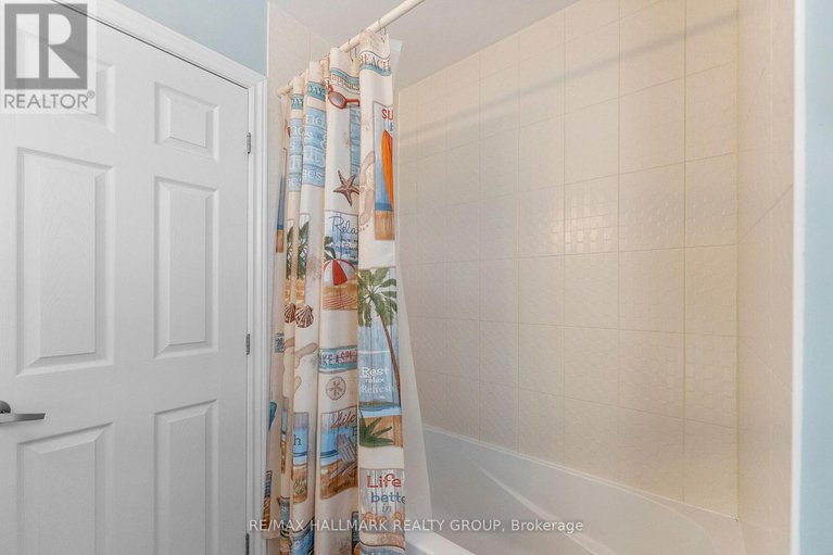 29406515/403-brigatine-avenue/stittsville-north/ottawa/ontario/K2S0P7_33