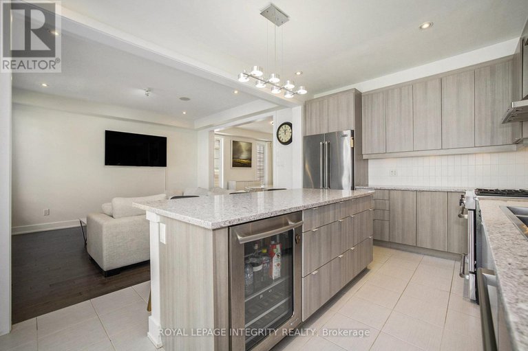 28777177/285-meadowbreeze-drive/emerald-meadowstrailwest/ottawa/ontario/K2M3A6_12