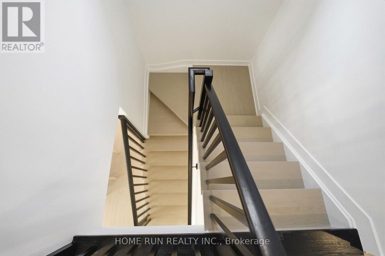 29632956/804-atrium-ridge/riverside-southgloucester-glen/ottawa/ontario/K4M0J7_28