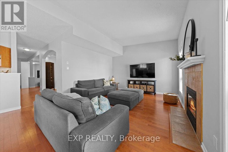 28638637/60-golders-green-lane/longfields/ottawa/ontario/K2J5G2_15