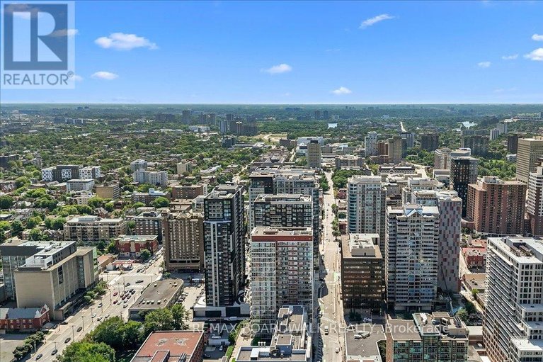 29646330/2107-242-rideau-street/sandy-hill/ottawa/ontario/K1N0B7_34