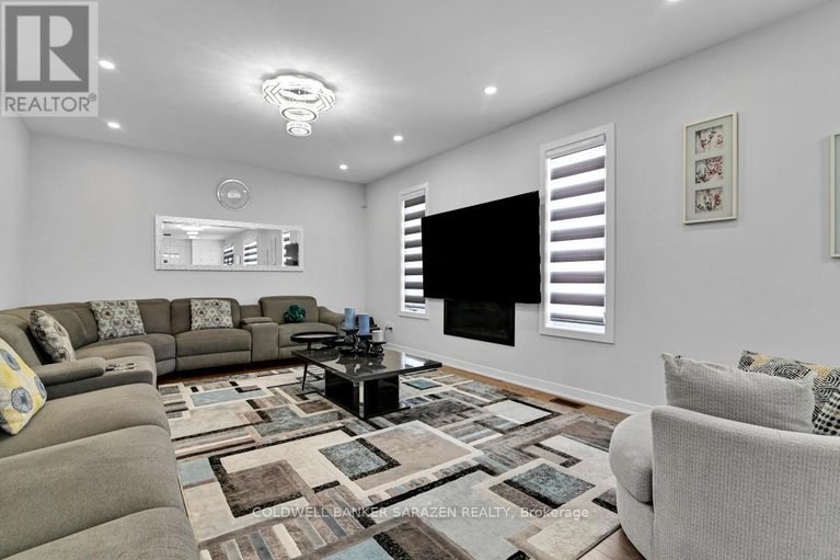 29389721/2052-elevation-road/half-moon-bay/ottawa/ontario/K2J6X1_17