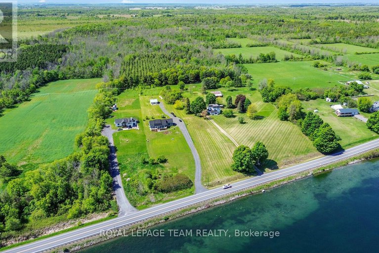 28389484/10249-county-2-road-e/south-dundas-matilda-twp/south-dundas/ontario/K0E1K0_36