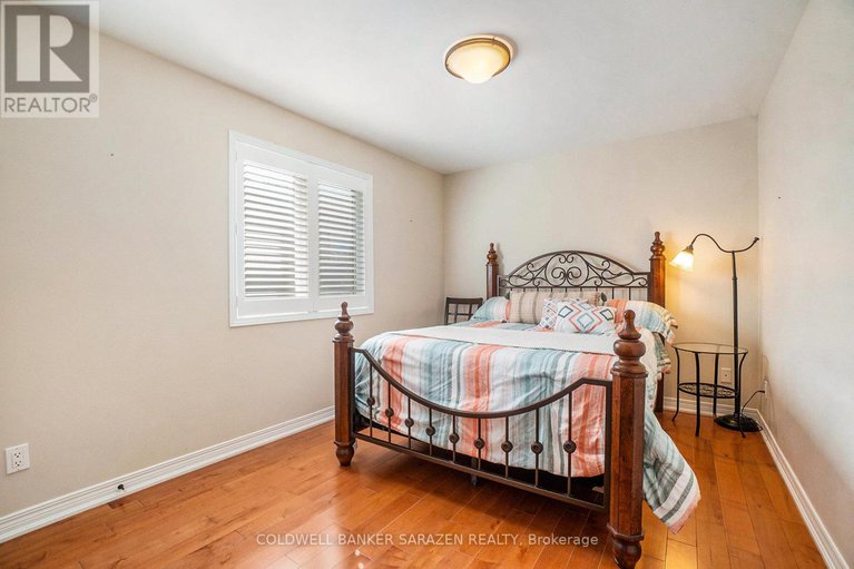 28981674/221-madhu-crescent/mooneys-bay/ottawa/ontario/K2C4J2_26