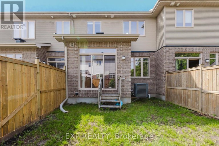 28568800/6083-north-bluff-drive/riverside-southgloucester-glen/ottawa/ontario/K1V2L6_37