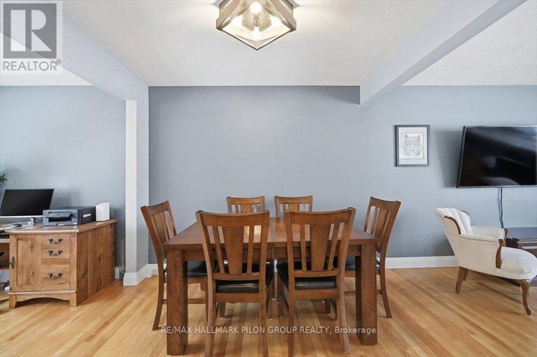 29677259/962-weston-drive/elmvale-acresurbandale/ottawa/ontario/K1G1X2_4