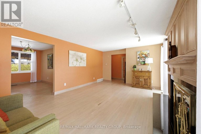 29530999/59-ashgrove-crescent/briargreen/ottawa/ontario/K2G0S8_4