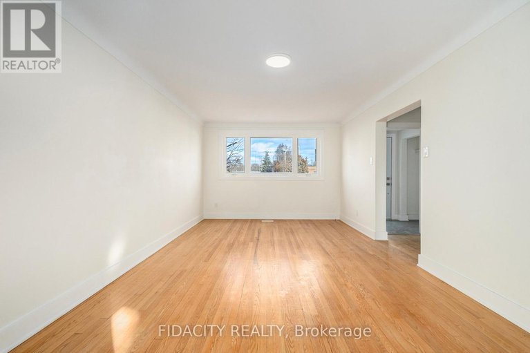 28516012/1030-maitland-avenue/braemar-park/ottawa/ontario/K2C2B6_21