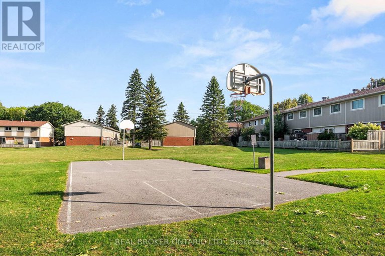 28983719/a-3911-old-richmond-road/arbeatha-park/ottawa/ontario/K2H8T9_39