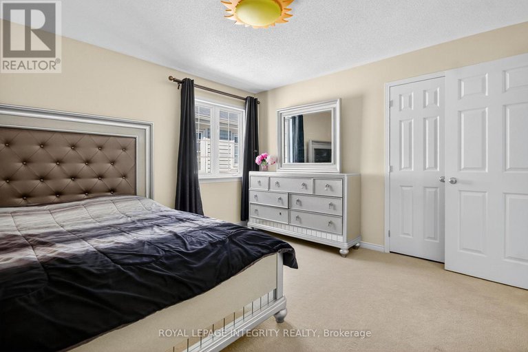 28953094/347-tucana-way/stonebridge/ottawa/ontario/K2J0Z8_32