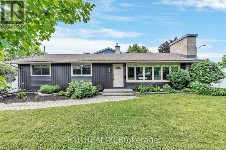 28602725/936-blythdale-road/mckellar-heightsglabar-park/ottawa/ontario/K2A3N6_1