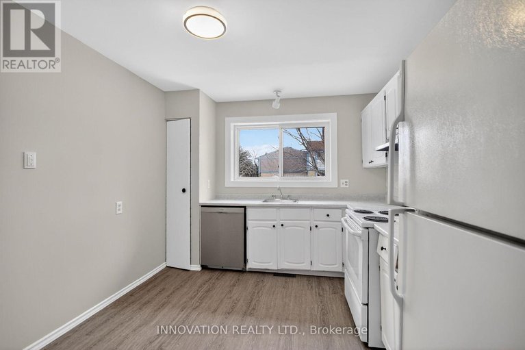 29490132/5-2336-orient-park-drive-e/blackburn-hamlet-south/ottawa/ontario/K1B4N5_20