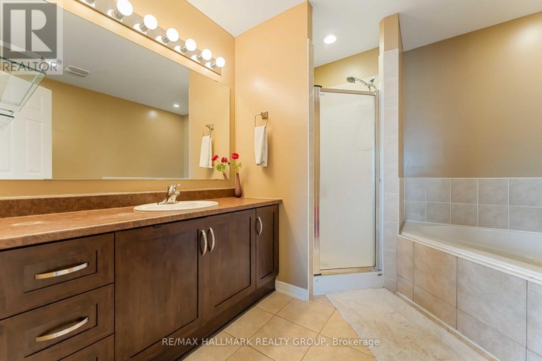 28797625/409-tartaruga-lane/cedargrovefraserdale/ottawa/ontario/K2J0E2_25