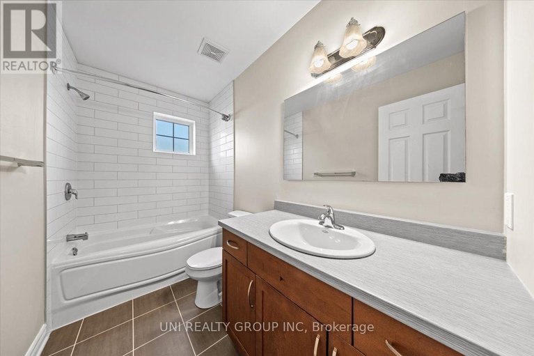 28615554/1253-shillington-avenue/carlington/ottawa/ontario/K1Z8A1_20