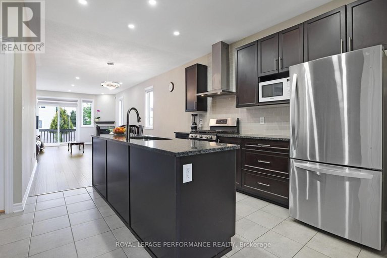 28652205/10-kinetic-way/cedargrovefraserdale/ottawa/ontario/K2J0C9_7