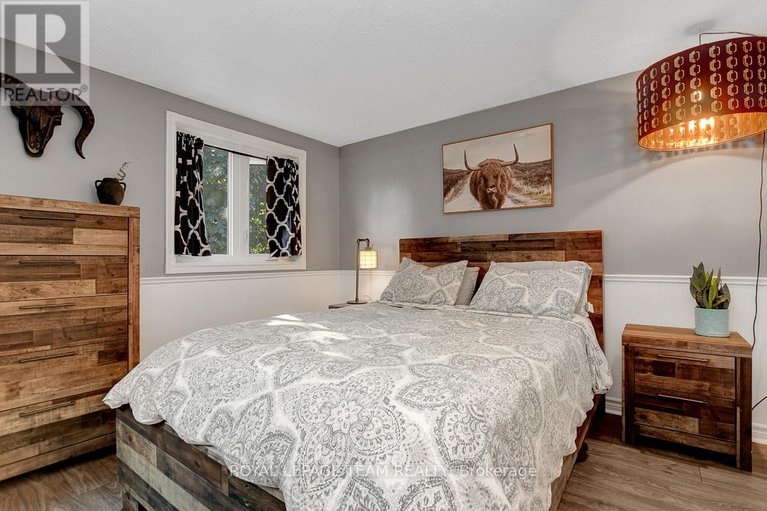 28705275/15-1302-alness-court/pineview/ottawa/ontario/K1B5H2_15